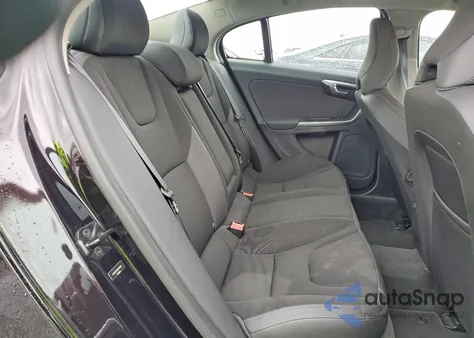 2013 Volvo S60 T5 z USA, uszkodzony, nr VIN YV1612FS2D1222206